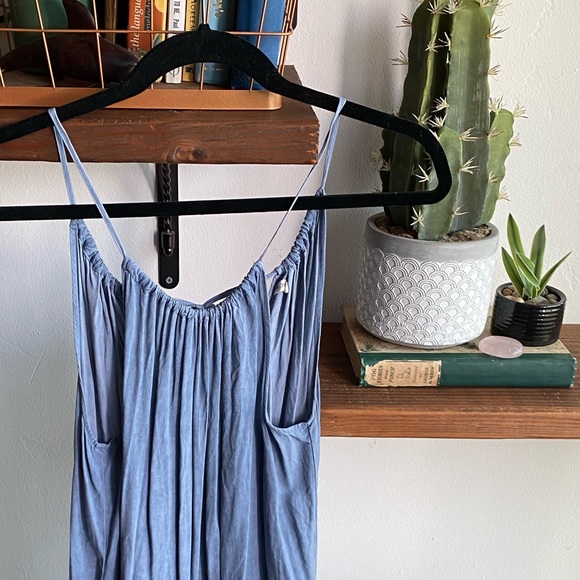 Cute flowy blue summer dress! - Picture 4 of 4